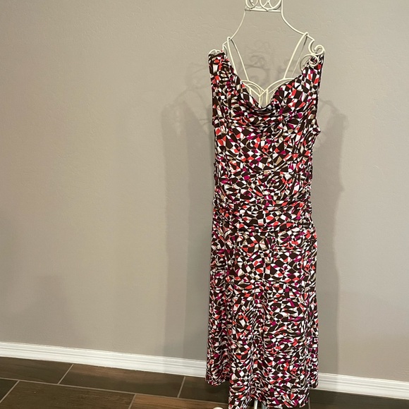 This dress is designed with pink brown beige - Picture 1 of 3